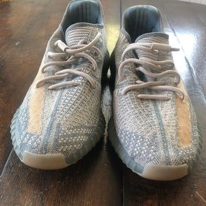 Yeezy Boost 350 V2